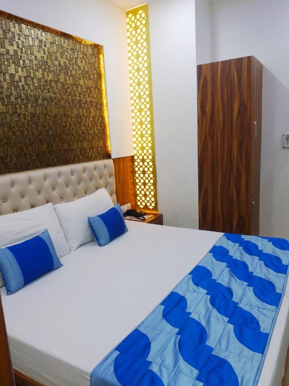 Hotel Spb 87 Near Karol Bagh Metro Station Delhi מראה חיצוני תמונה
