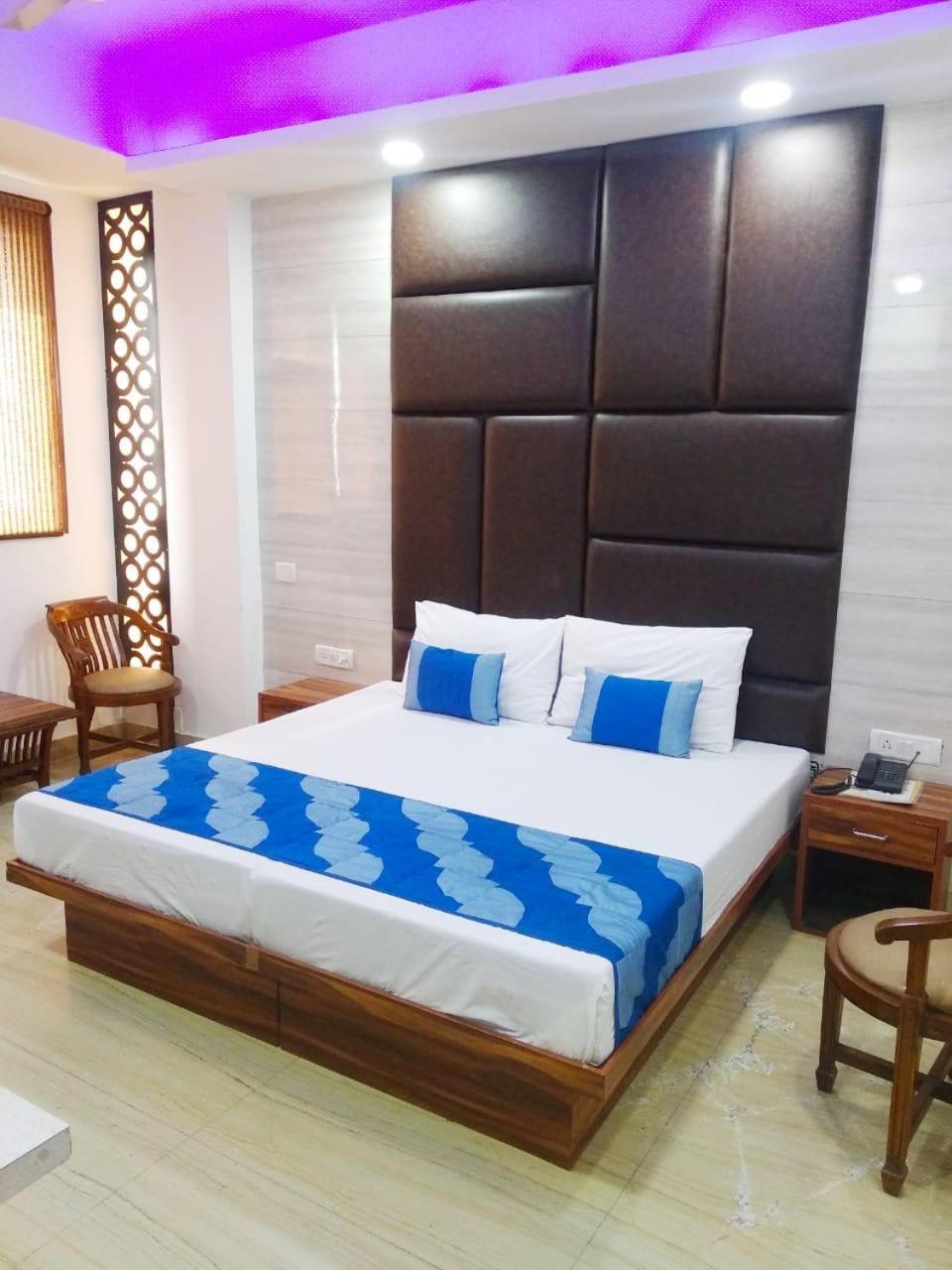 Hotel Spb 87 Near Karol Bagh Metro Station Delhi מראה חיצוני תמונה